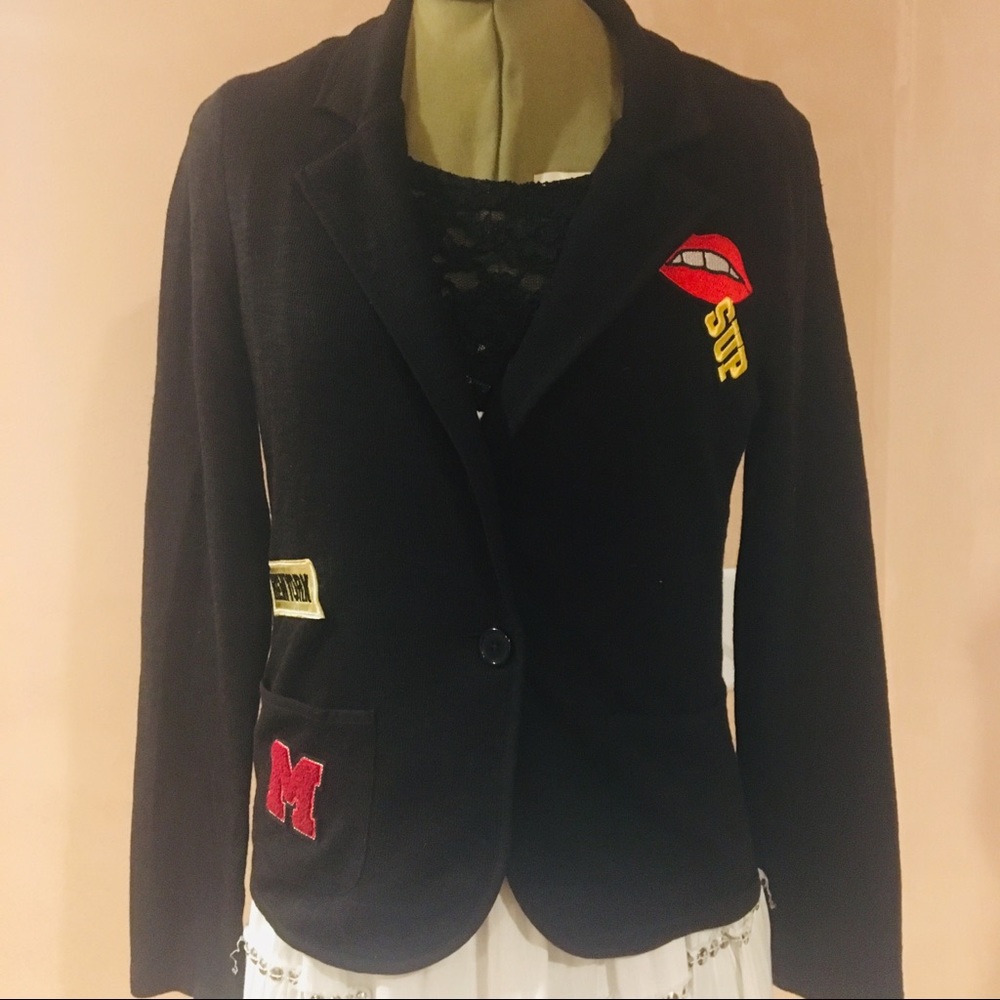 Blazer with patches